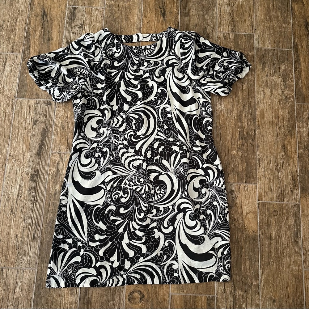Talbots Black and White Patterned Short Sleeve Dress